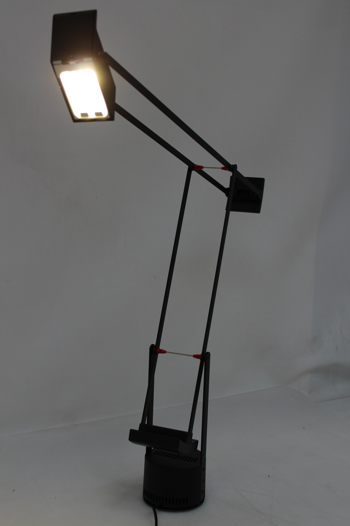 Artemide Tizio 50 LED Schreibtischleuchte Tischlampe Tischleuchte Designerlampe