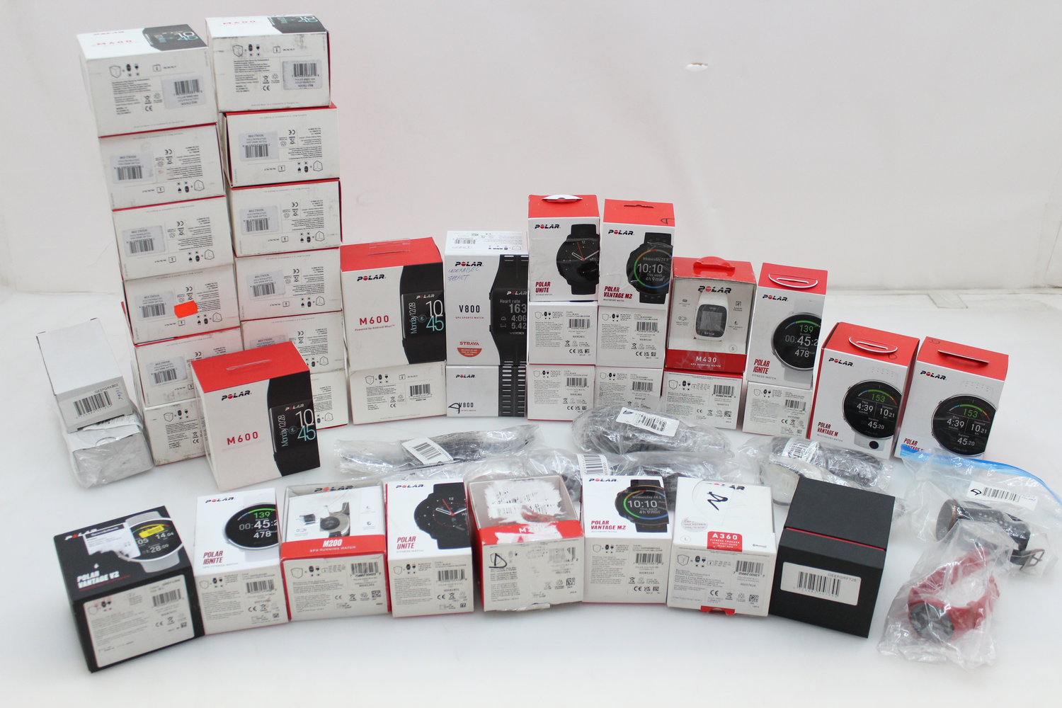 B-Ware 48x Beschädigte Polar Uhren Sportuhre Smartwatch Fitnessuhr Defekt Unvollständig