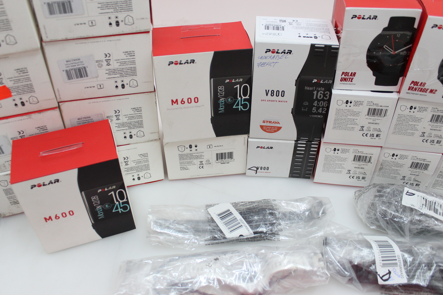 B-Ware 48x Beschädigte Polar Uhren Sportuhre Smartwatch Fitnessuhr Defekt Unvollständig