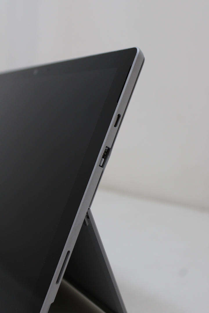 Microsoft Surface Pro 7+ Tablet Touch Windows 365 64Bit Platin i5 256GB MANGEL