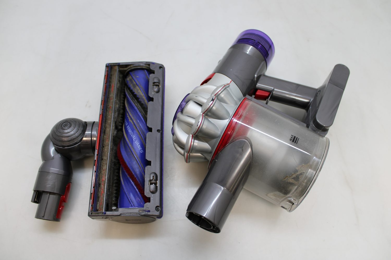 Dyson V8 Akku Handstaubsauger Staubsauger Sauger beutellos DEFEKTWARE