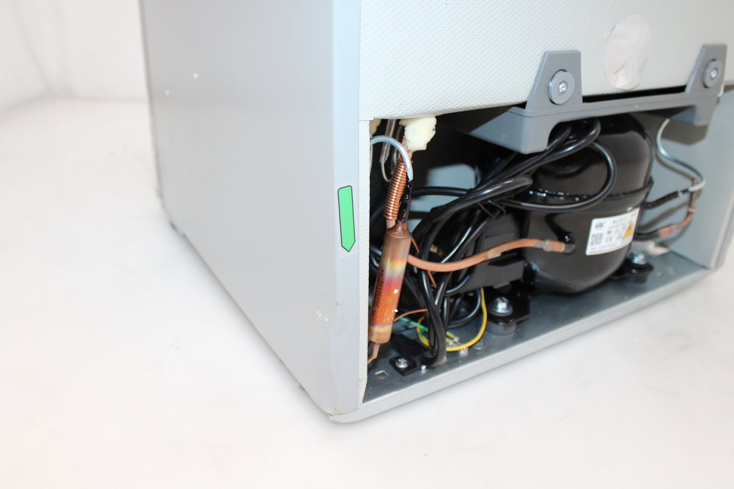 D-Ware Bomann Ix Look Kb 7346 Kühlschrank 42 L Standgerät Inox 220 240 V Defektware - 4004470734690