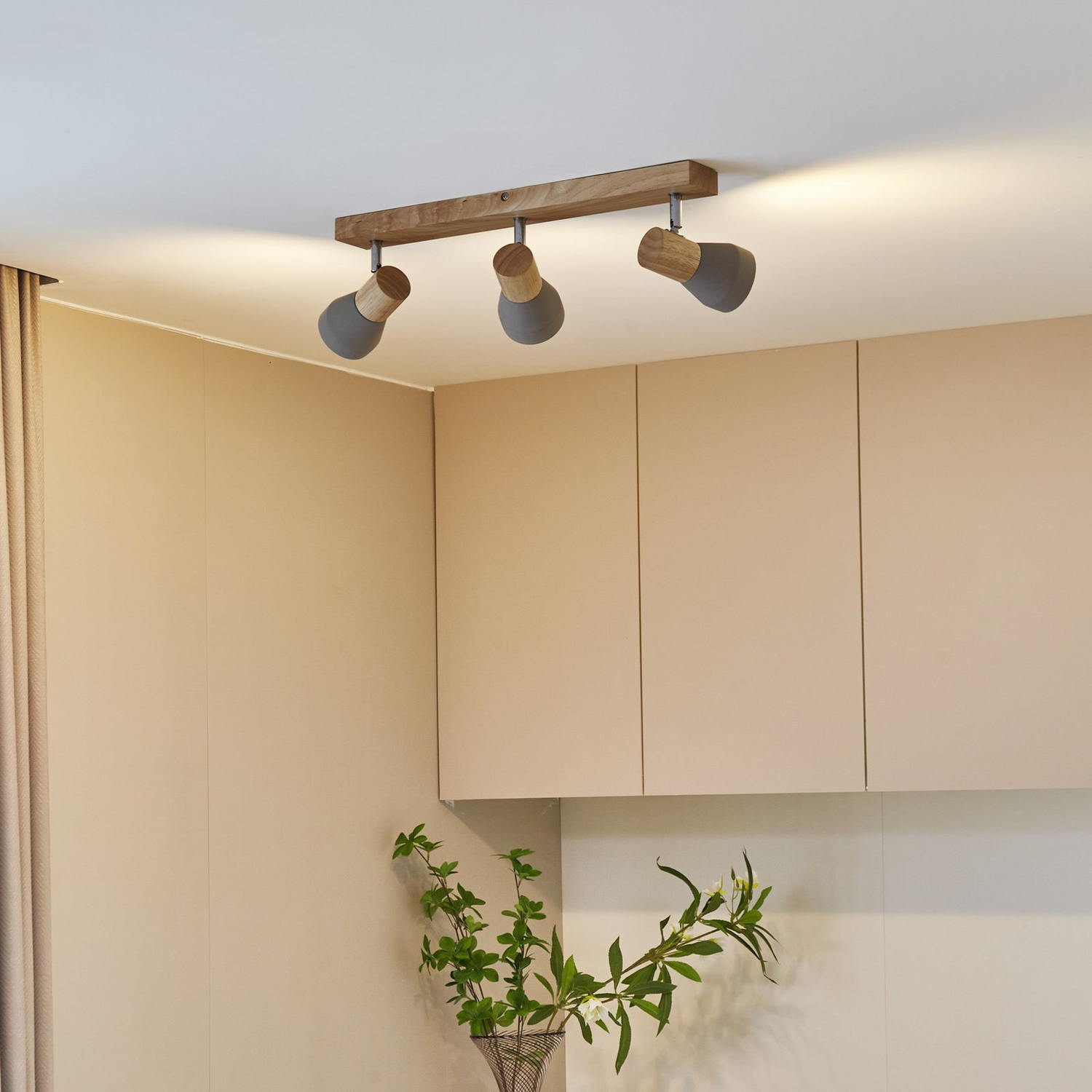 B-Ware Lindby Strahler Deckenleuchte Spot Filiz Holz Beton Wohnraumbeleuchtung Skandina