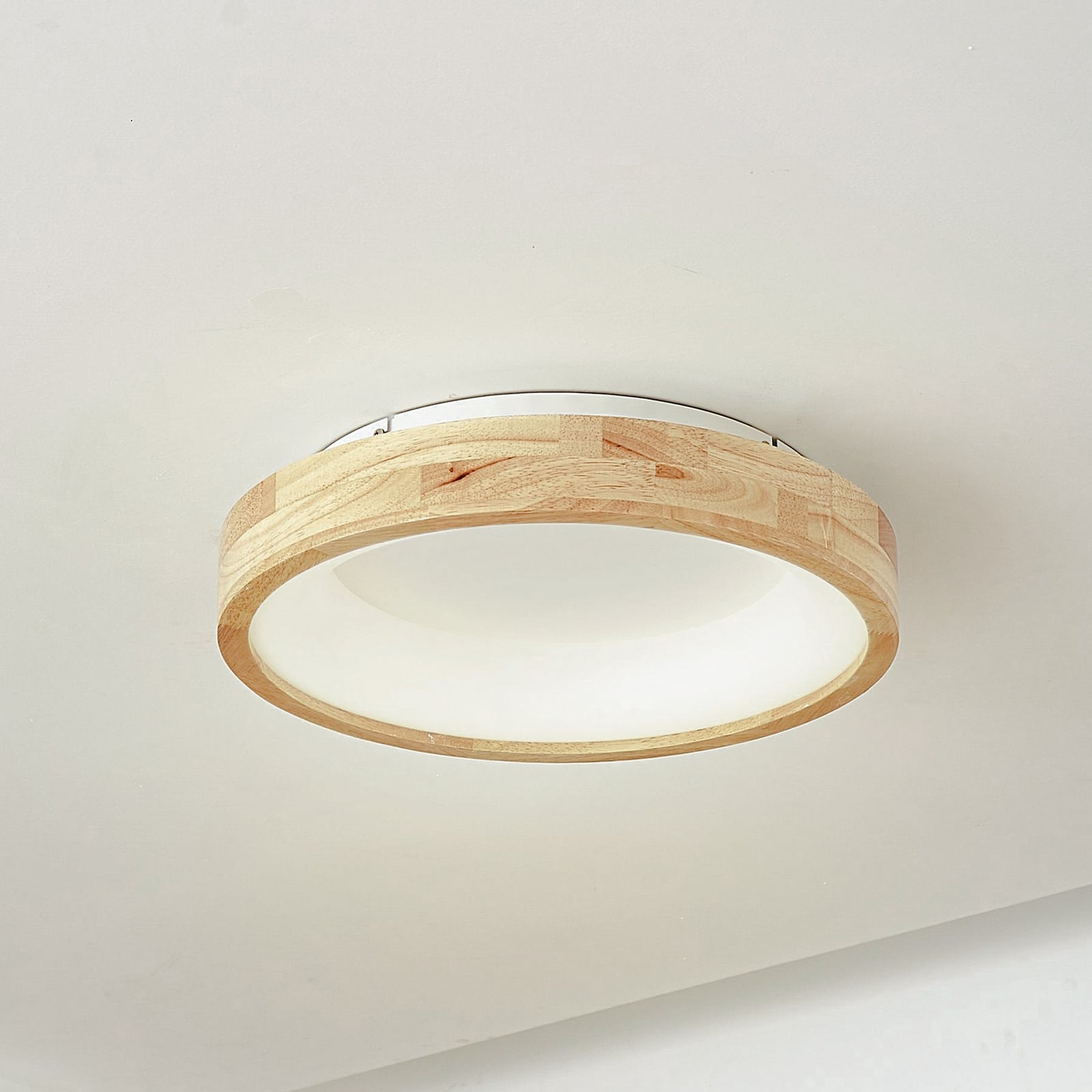Lucande LED-Deckenleuchte Samvel Ø 40 cm Holz warmweiß universalweiß tageslicht - 4251911791846