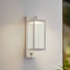 B-Ware Lucande LED-Außenwandlampe Ferdinand weiß 38 cm mit Bewegungsmelder IP54