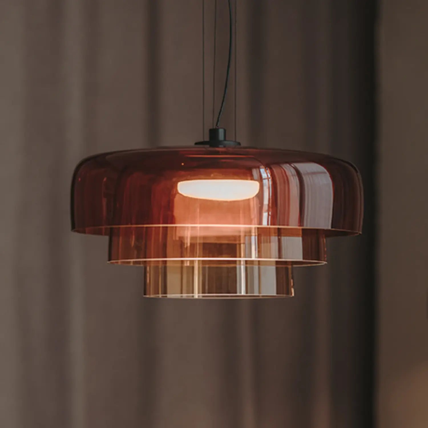 B-Ware Leds C4 Pendelleuchte Hängeleuchte Levels Bernstein Glas Nahtrang Studio - 10034943