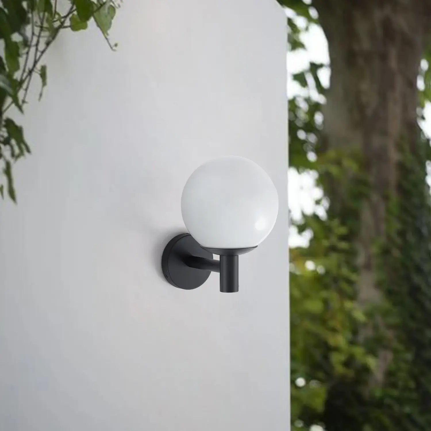 B-Ware Lindby Außenwandleuchte Wandlampe Dangan Weiß Glas Durchmesser 20 Cm Ip44   - 10036365