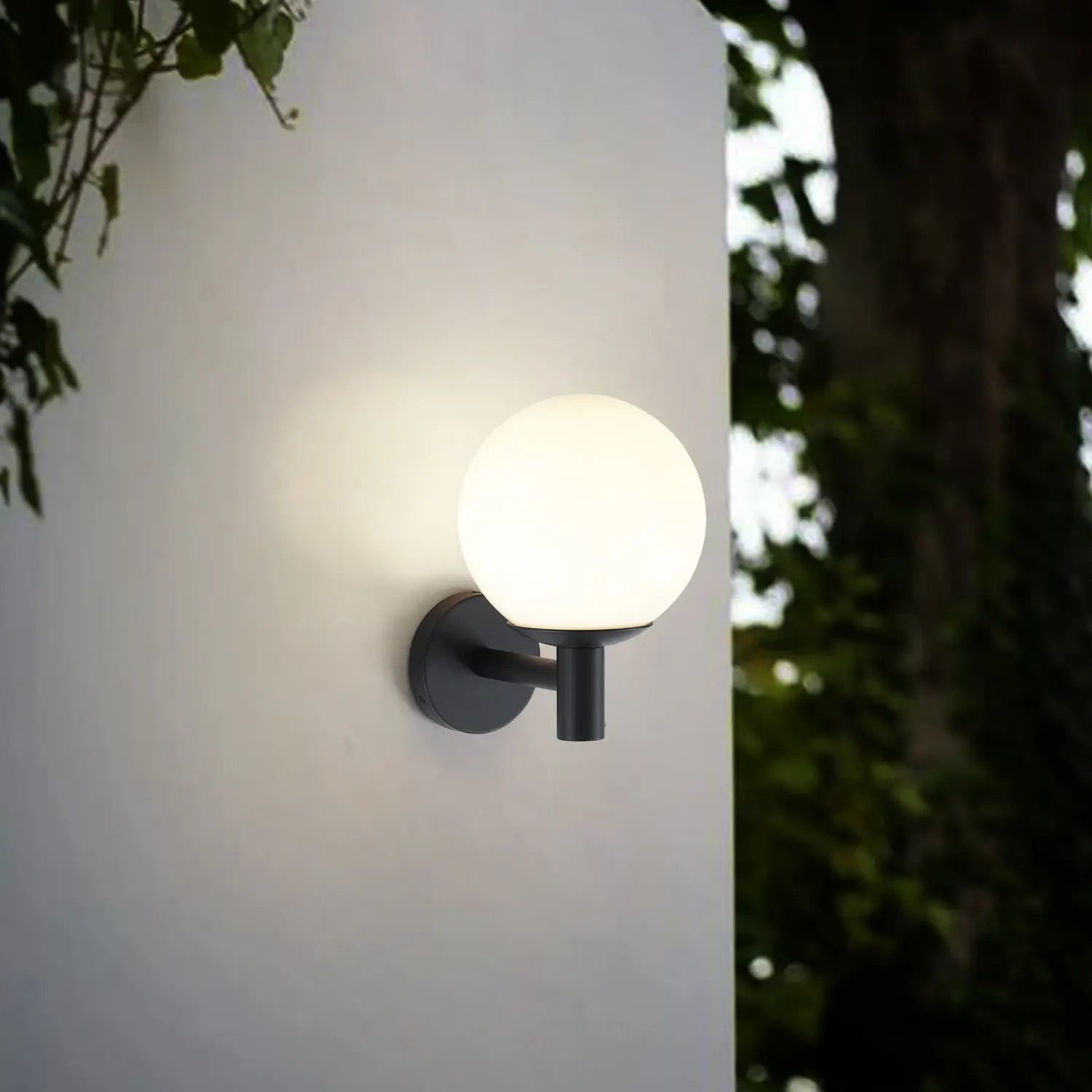 B-Ware Lindby Außenwandleuchte Wandlampe Dangan Weiß Glas Durchmesser 20 Cm Ip44   - 10036365