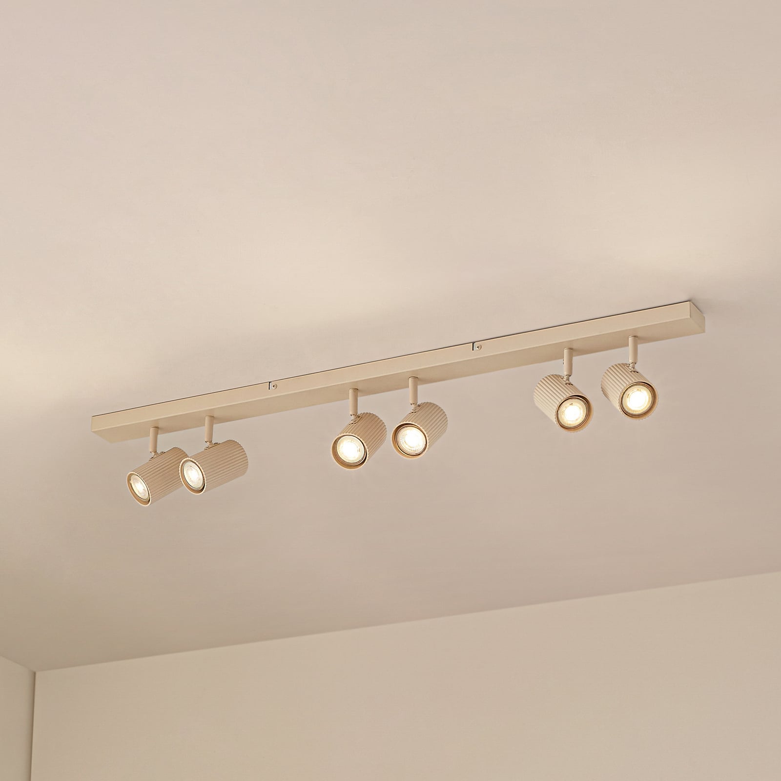 Lindby Deckenspots Spotleuchte Kardis beige 6-flammig Metall LED GU10 100 cm - 4255830904004