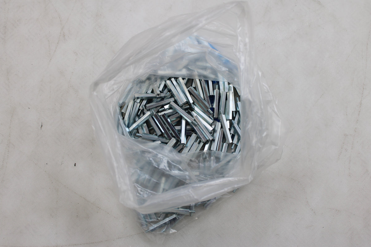 PB Fastener S45530X30 Abstandsbolzen Abstandshalter 30mm Stahl zink 150 STÜCK - 4016138282597