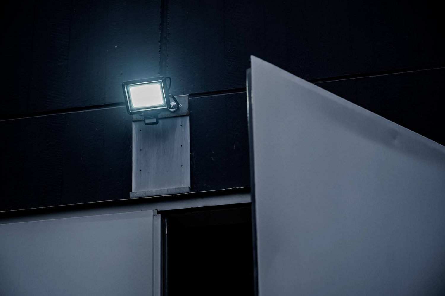 B-Ware Brennenstuhl Jaro 7060 P 1171250542 Led Außenstrahler Mit Bewegungsmelder La883