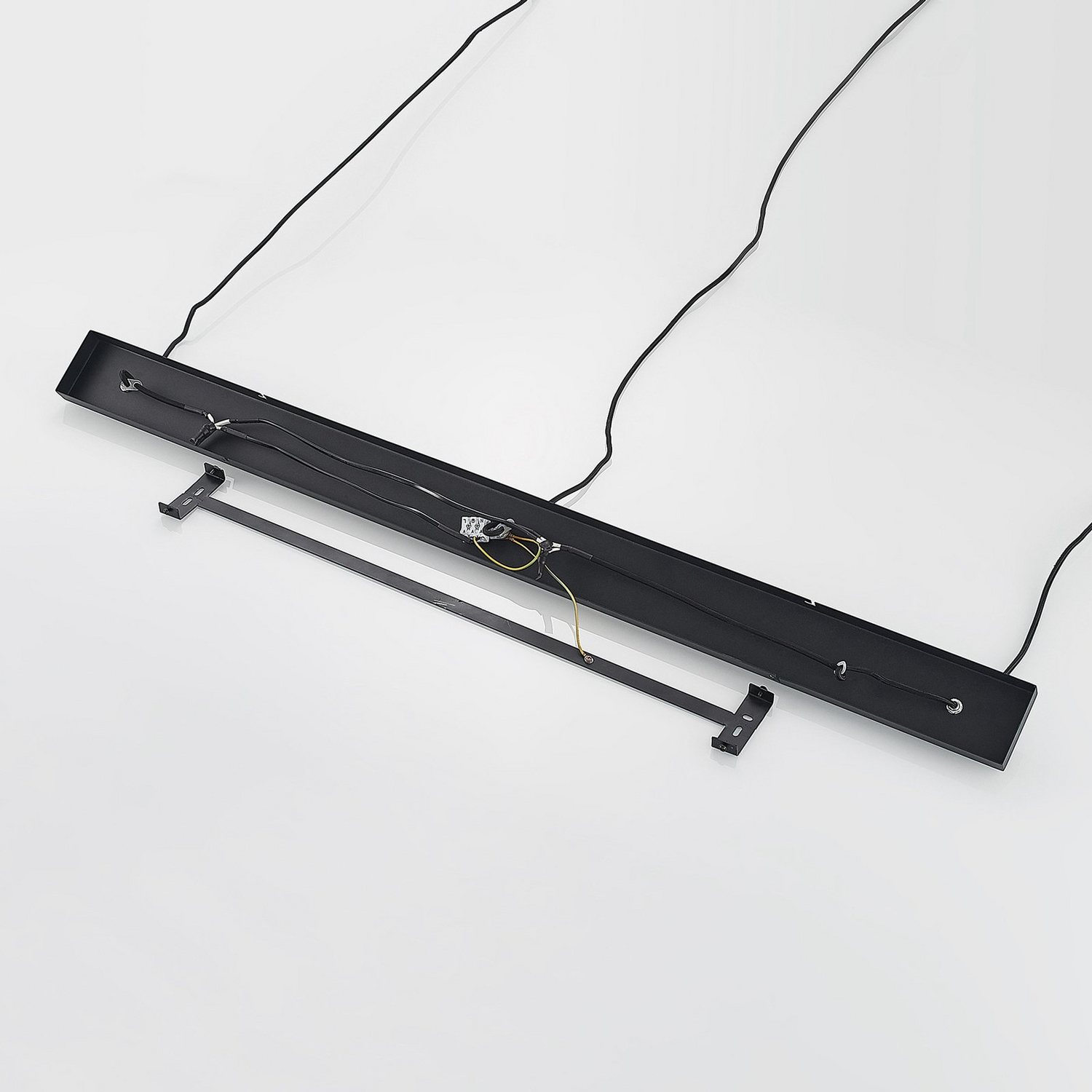 B-Ware Lindby Tarjei Pendelleuchte Hängeleuchte Deckenlampe Leuchte 146cm Schwarz Gold
