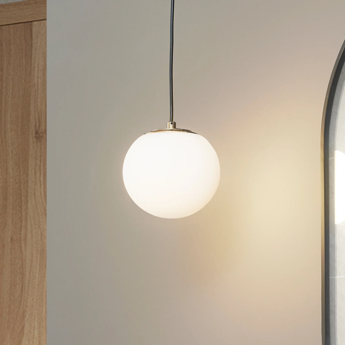 Lucande Hängelampe Bidolo Hängeleuchte Deckenlampe messingfarben Glas 15 cm IP44 - 4251911776379