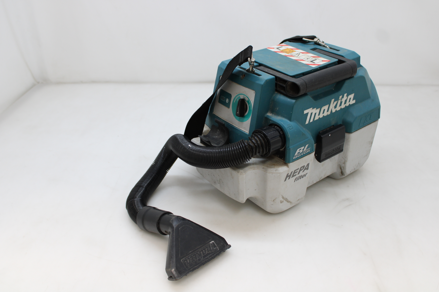 C-Ware Makita Dvc 750 Lzx3 Akku Staubsauger Nass Und Trockensauger Siehe Text/Foto