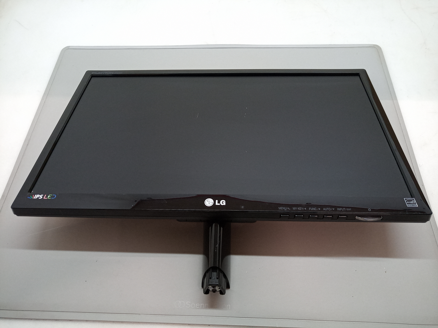 Lg Ips224 V Pn Monitor Bildschirm Display 21.5 Zoll Hdmi Dvi Siehe Text B-Ware