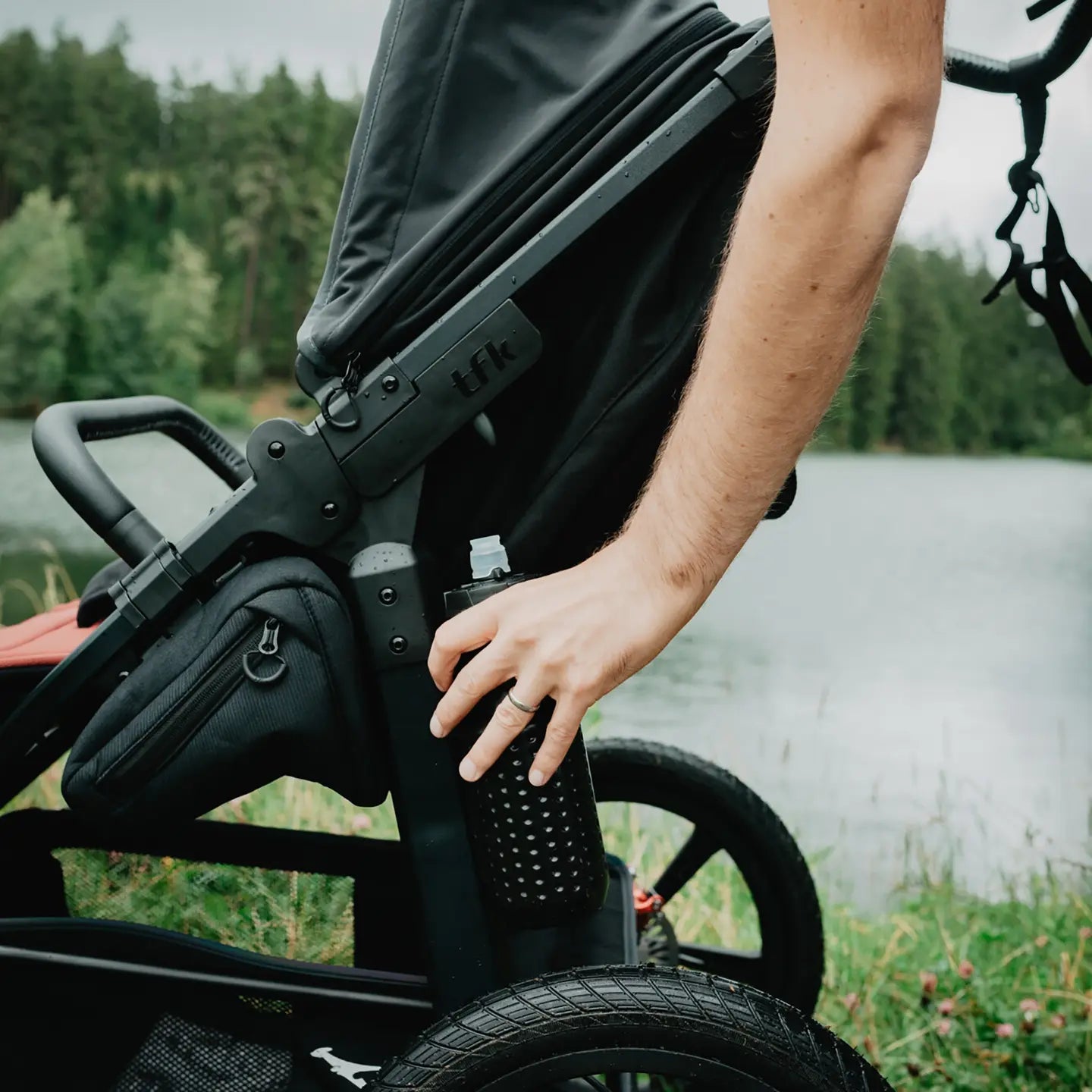 B-Ware Tfk Pro Gestell Rahmen Kinderwagen Kombi Schwarz Trinkflasche Smartphone Halter - 2000585499600