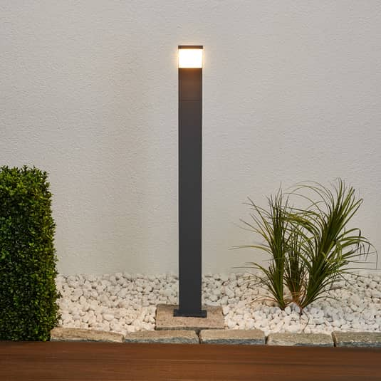 Lampe de jardin LED Lucande couleur graphite, de qualité B, Timm 100 cm 6 W 