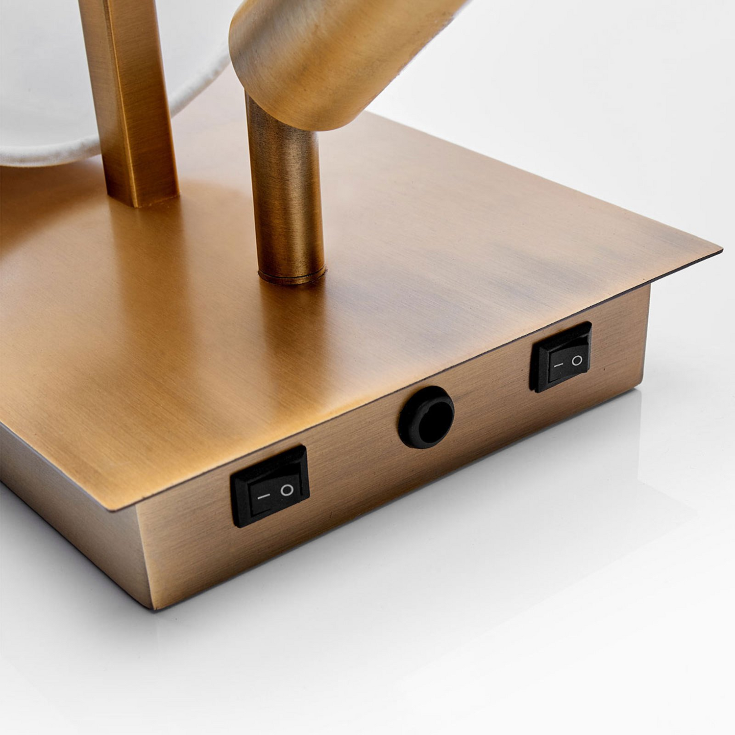 B-Ware Lindby Wandleuchte Aiden Mit Led Leselicht Leuchte Lampe Wandleuchte Altmessing