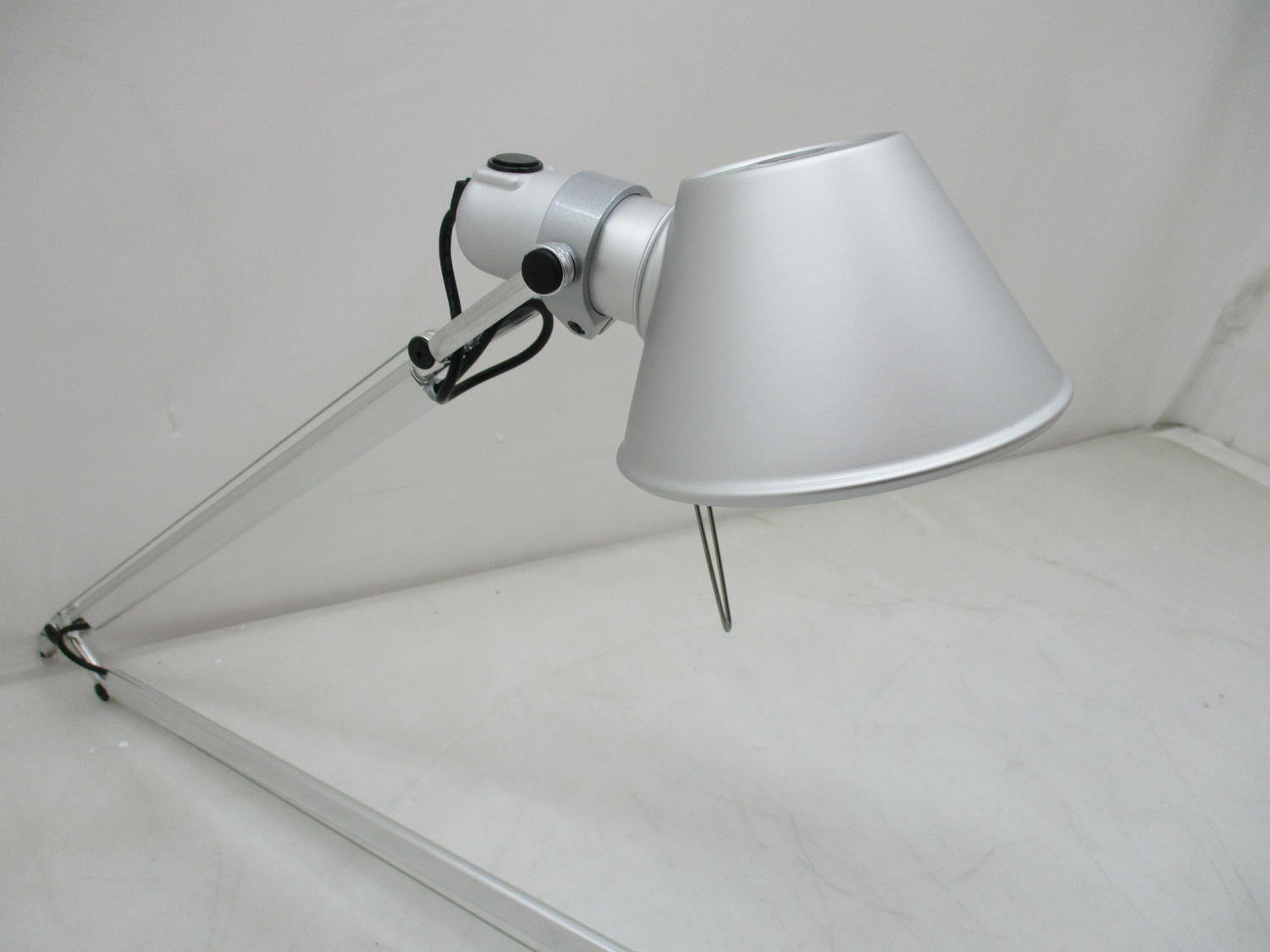 Tolomeo Stehleuchte Reading Floor Lampe Led Alu Korpus Ohne Fuß Siehe Text B-Ware