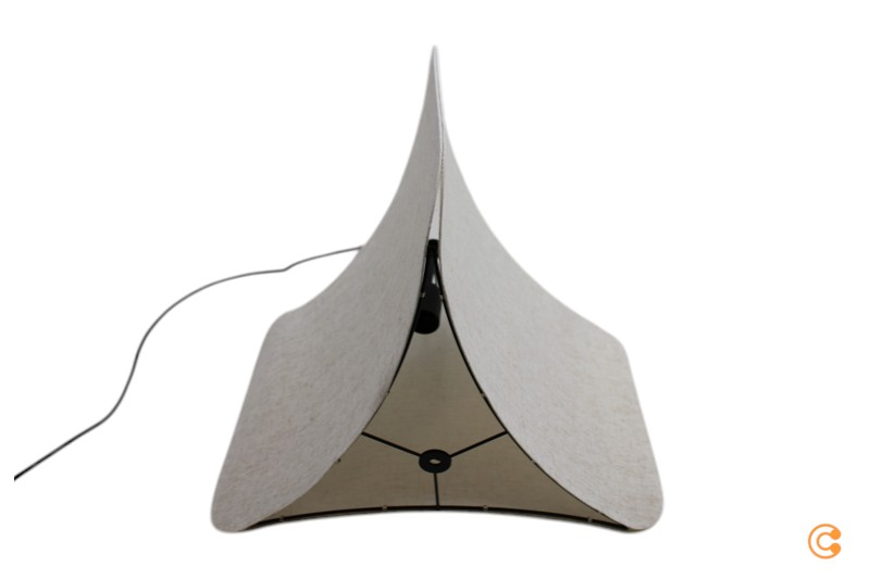 Suspension Nordlux Tinto de qualité B, abat-jour triangulaire en textile, suspension noire/beige