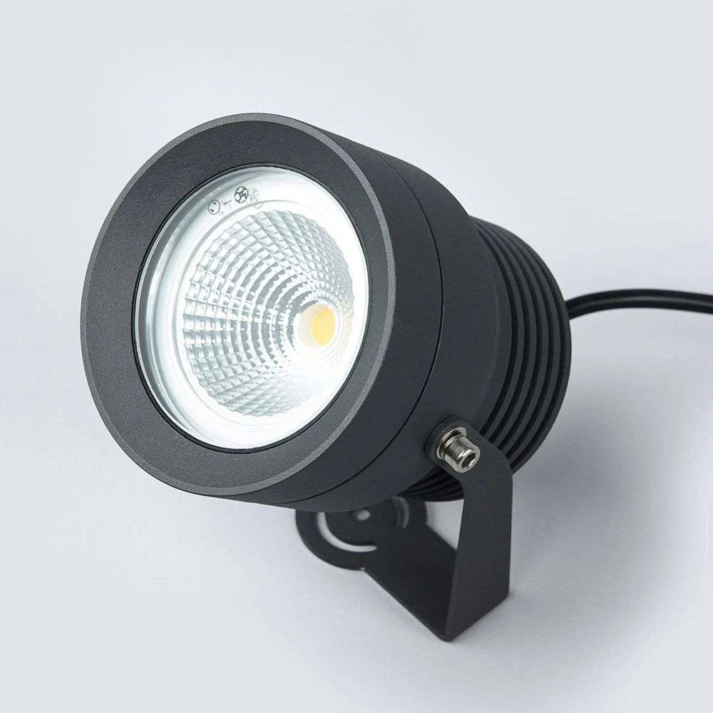 Projecteur LED extérieur Lucande de qualité B, modèle Irina, en aluminium, 1 lampe