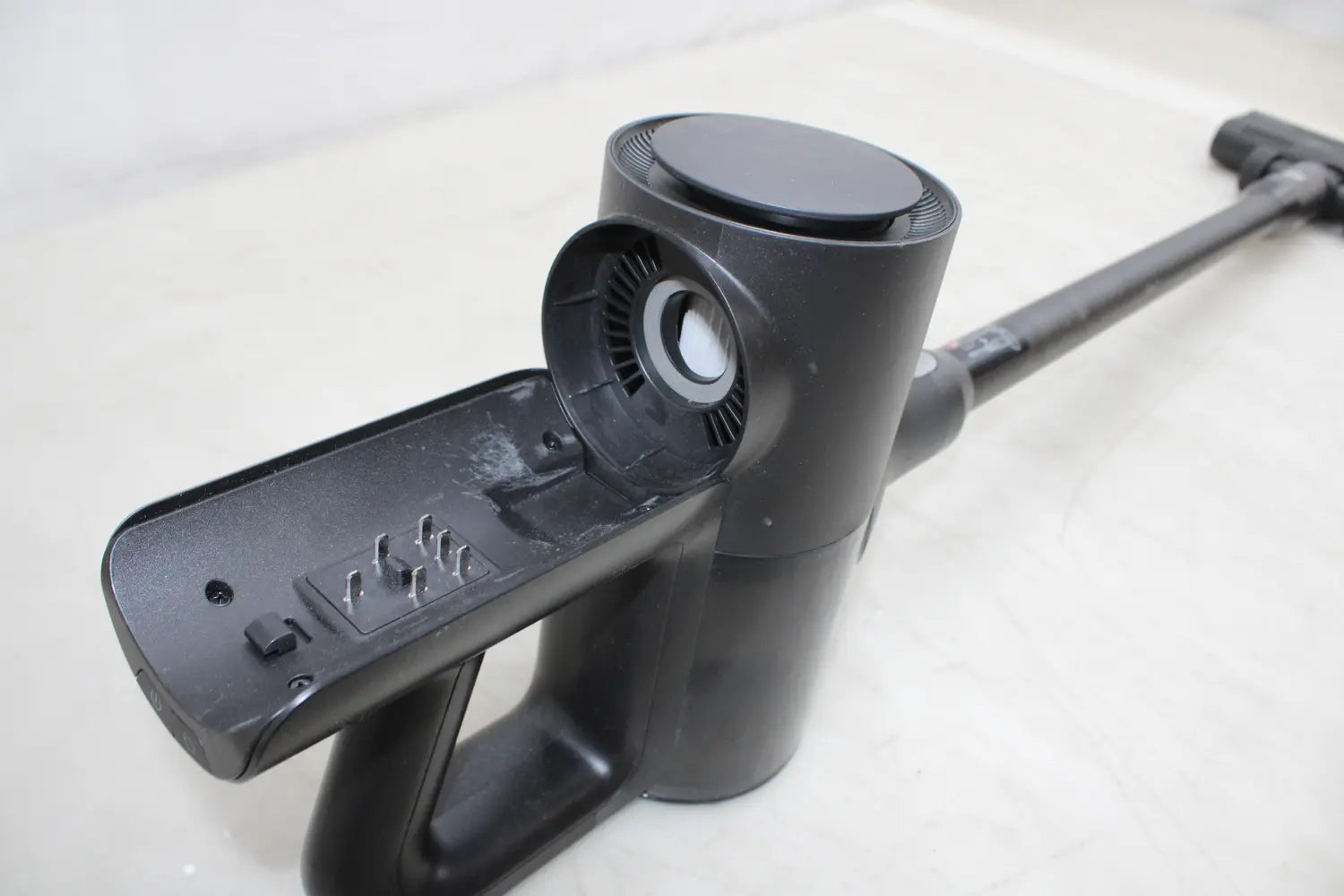 D-Ware Roborock Staubsauger Bodenreiniger F25 Ace Combo Selbstreinigung Defektware - 6974653812614