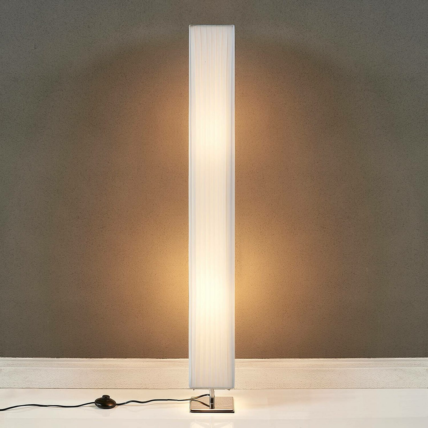 Lindby Weiße Stoff Stehlampe Janno Wohnzimmerleuchte Standleuchte Dekolampe E27 B-Ware - 12753289578567
