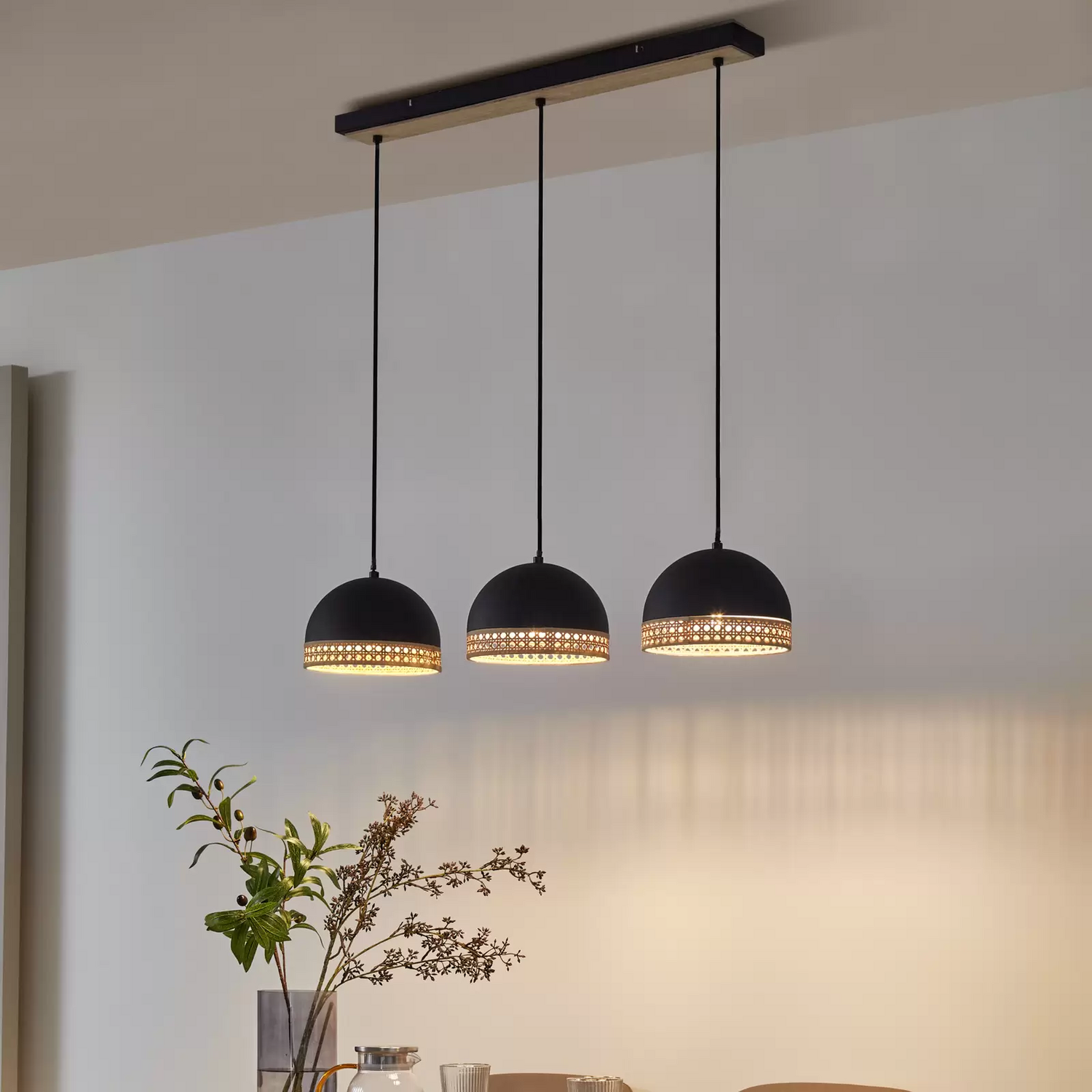 Lindby Lonnaris Hängelampe Hängeleuchte Deckenlampe Leuchte Rattan Schwarz 3 Fl. B-Ware - 4251911760347