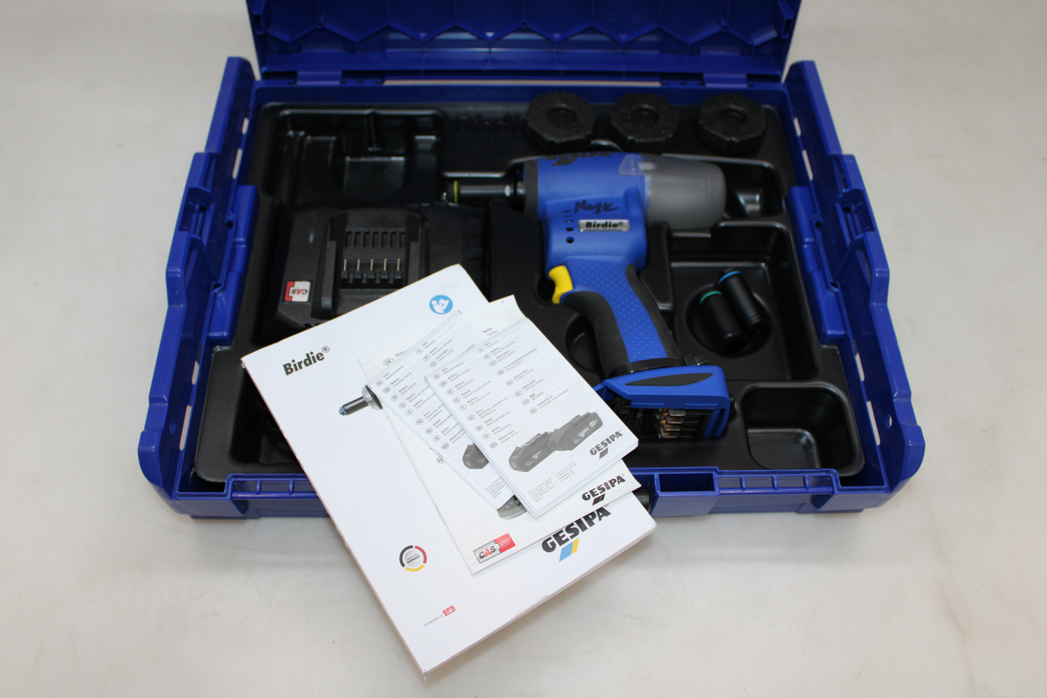 Gesipa Akku Blindnietgerät Nietzange Birdie Akku 2 Ah Ladegerät Siehe Text/Foto B-Ware - 4007081111973