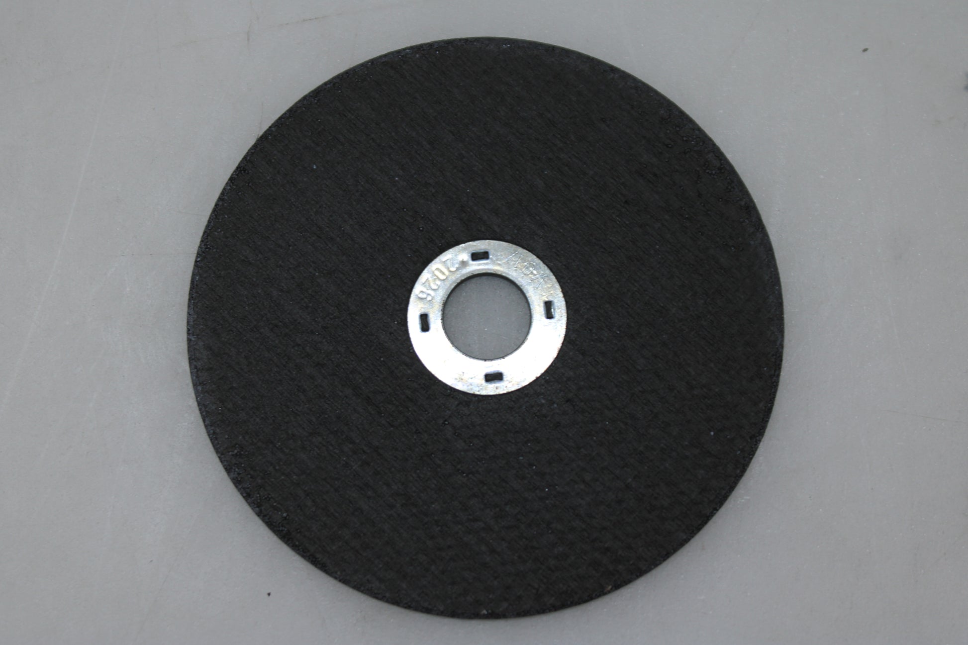 Rhodius Trennscheibe Scheibe Metall 105mm XT10 gerade 1mm Bohrung 15mm 25 STÜCK - 4011890072554