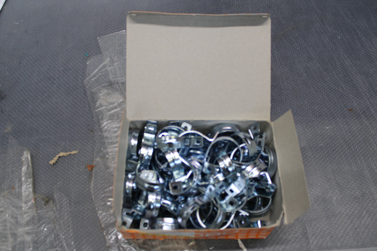 OBO Befestigungsschelle Rohrschelle 605 Kabel Stahl verzinkt 40 mm 81 STÜCK - 4012195017660