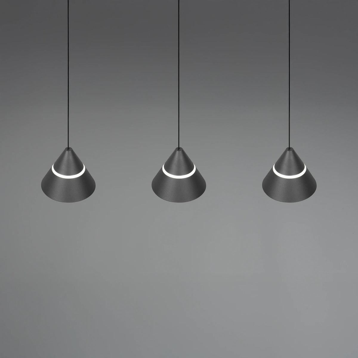 Trio Pendelleuchte Hängelampe LED Schwarz ROMEO Höhenverstellung CCT 3-flammig - 4017807667769