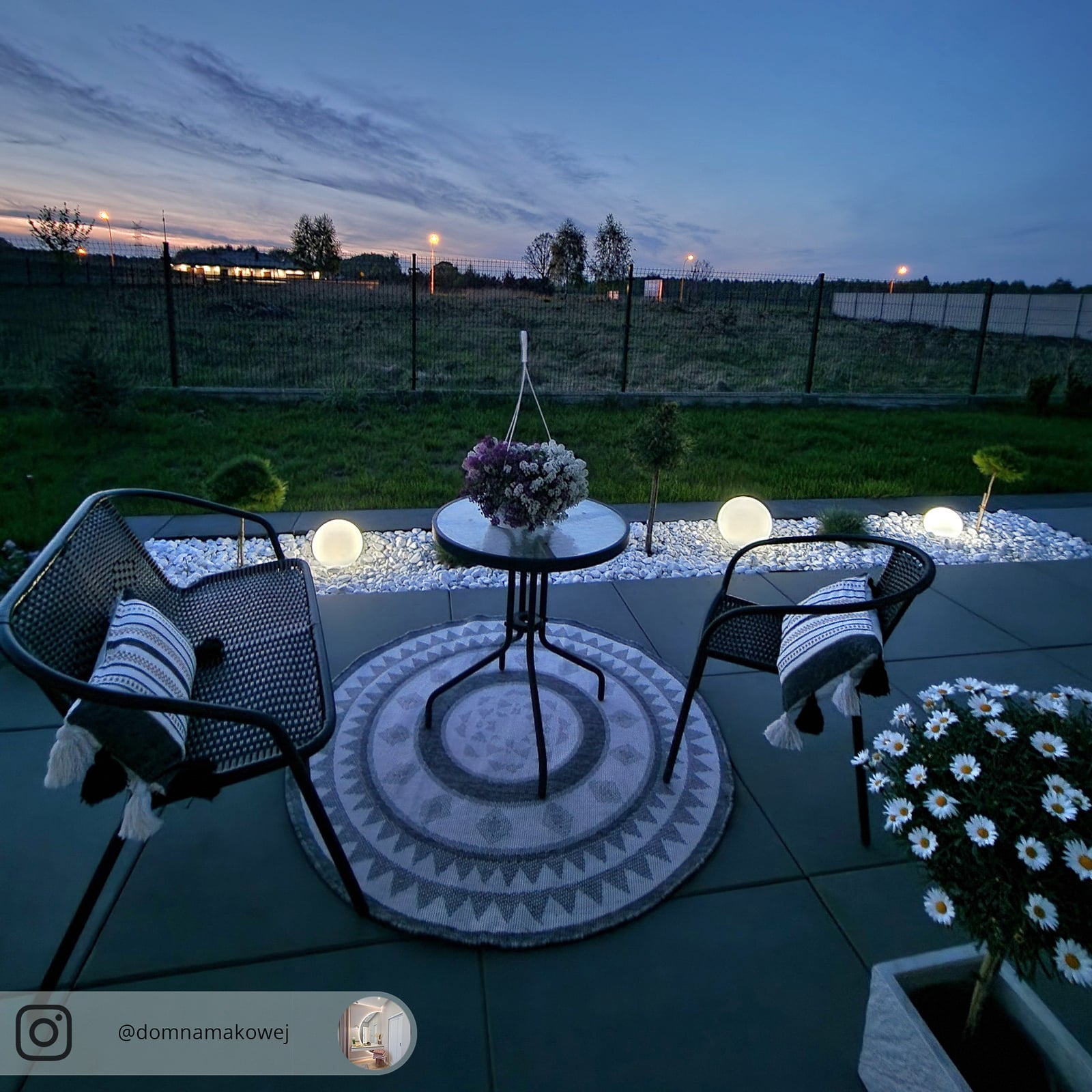 Lindby Gartenleuchte LED Solarlampe Lago 3er Set Kugeln weiß Erdspieß 20-30cm - 4251096525168