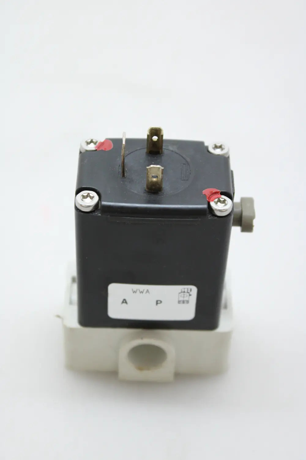 B-Ware Bürkert Magnetventil Klappanker 2/2 Wege Magnetventil G 1/4 Polypropylen Fkm - 4053913002308