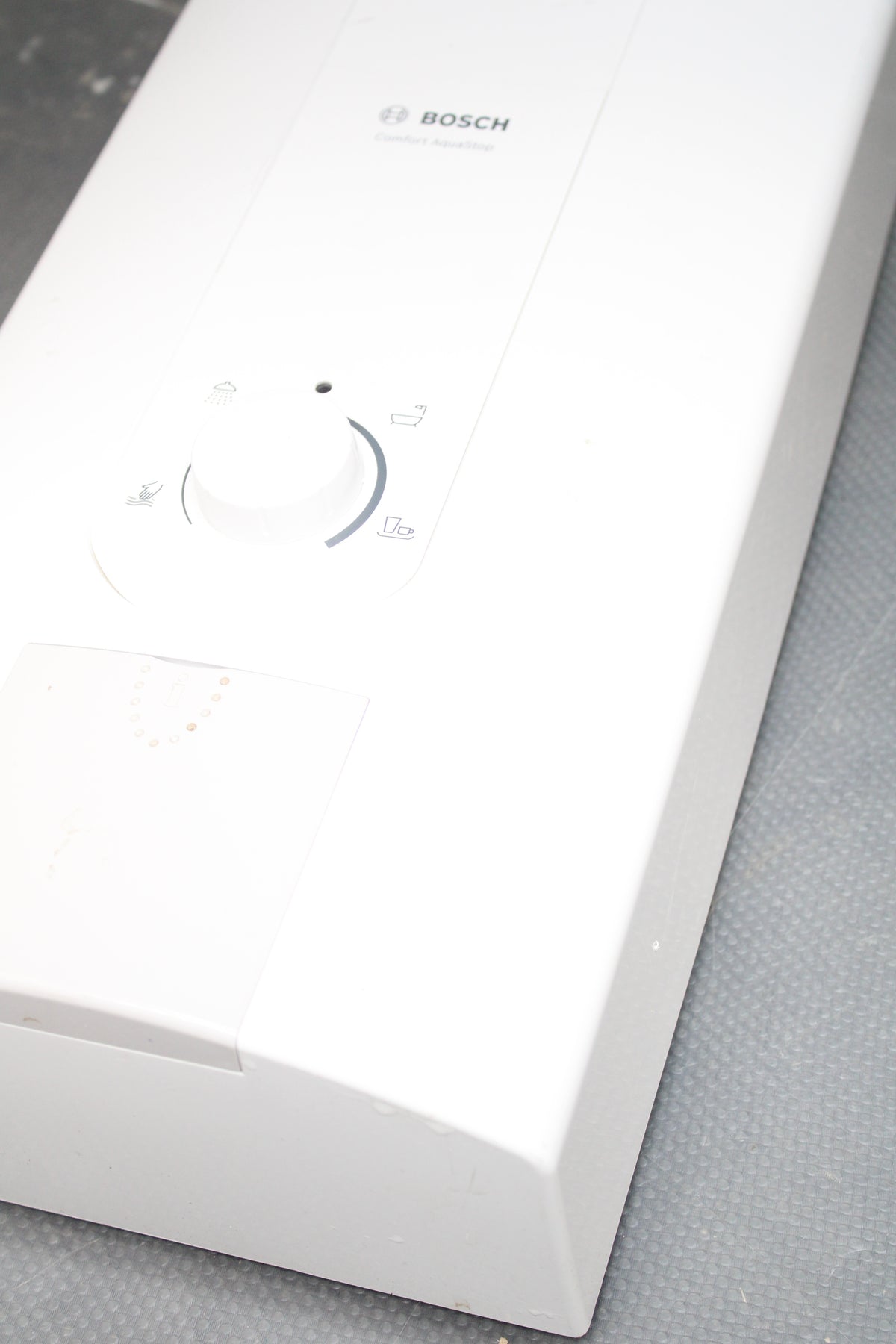 BOSCH Elektro Warmwasserbereiter Boiler Junkers Originalteil SIEHE TEXT/FOTO - 4057749723258