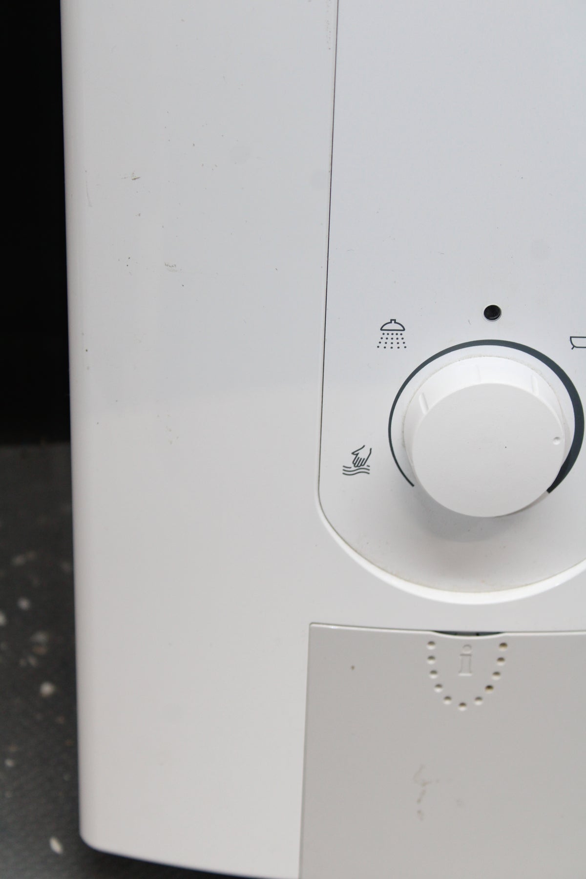 BOSCH Elektro Warmwasserbereiter Boiler Junkers Originalteil SIEHE TEXT/FOTO - 4057749723258