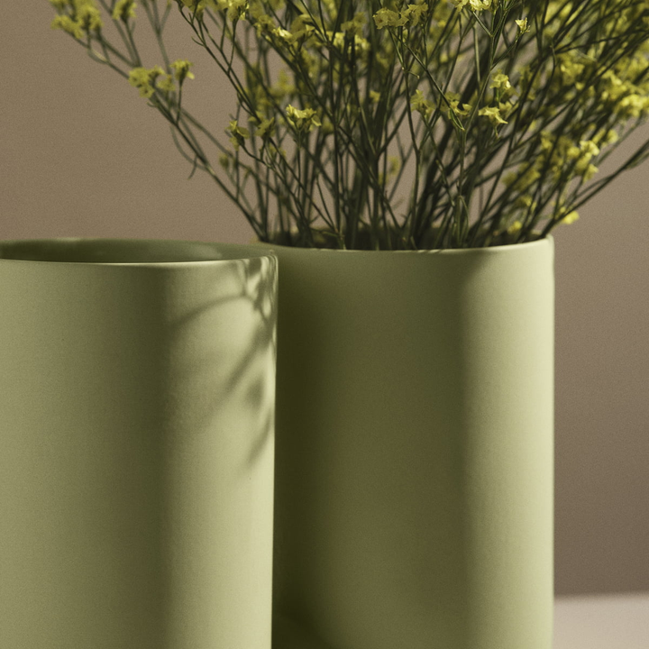 Muuto Vase Kink Porzellan Hellgrün Skulpturale Vase Mit Zwei öffnungen  B-Ware