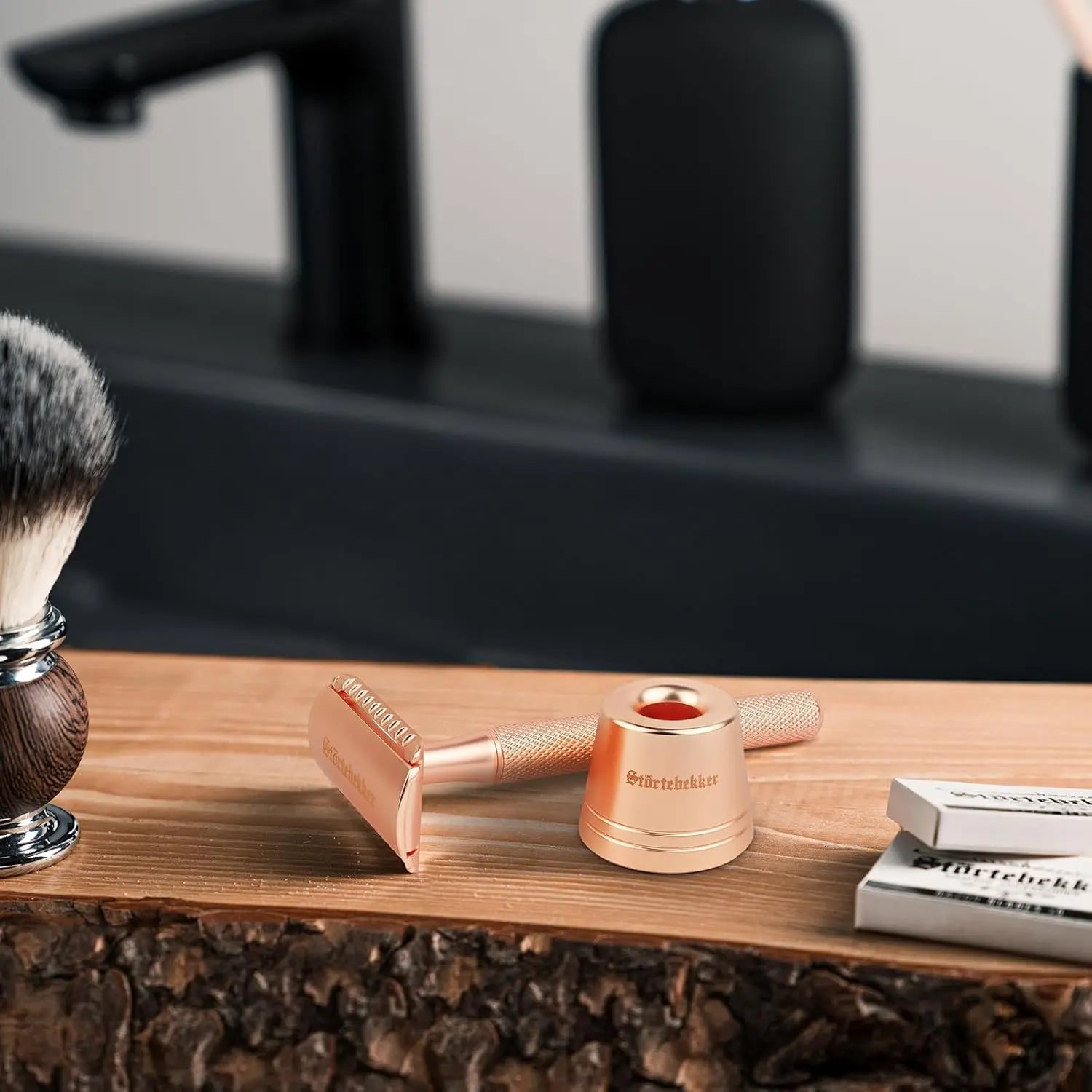 B-Ware Störtebekker Rasierhobel Set Rasierer Oslo 10 Klingen Ständer Rose Gold Guide - 4260554494014