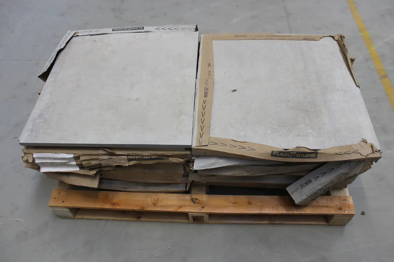 B-Ware Flairstone Feinsteinzeug Fliese Betonbeige 60x60x2cm Cube 24 Stück - 4306517913946