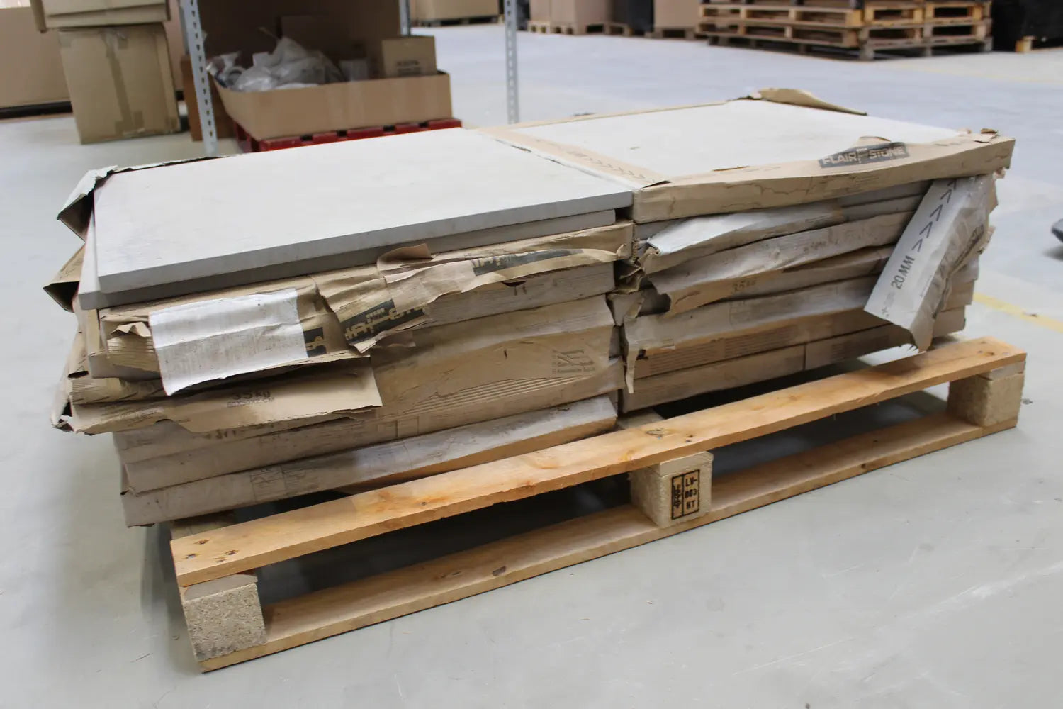 B-Ware Flairstone Feinsteinzeug Fliese Betonbeige 60x60x2cm Cube 24 Stück - 4306517913946