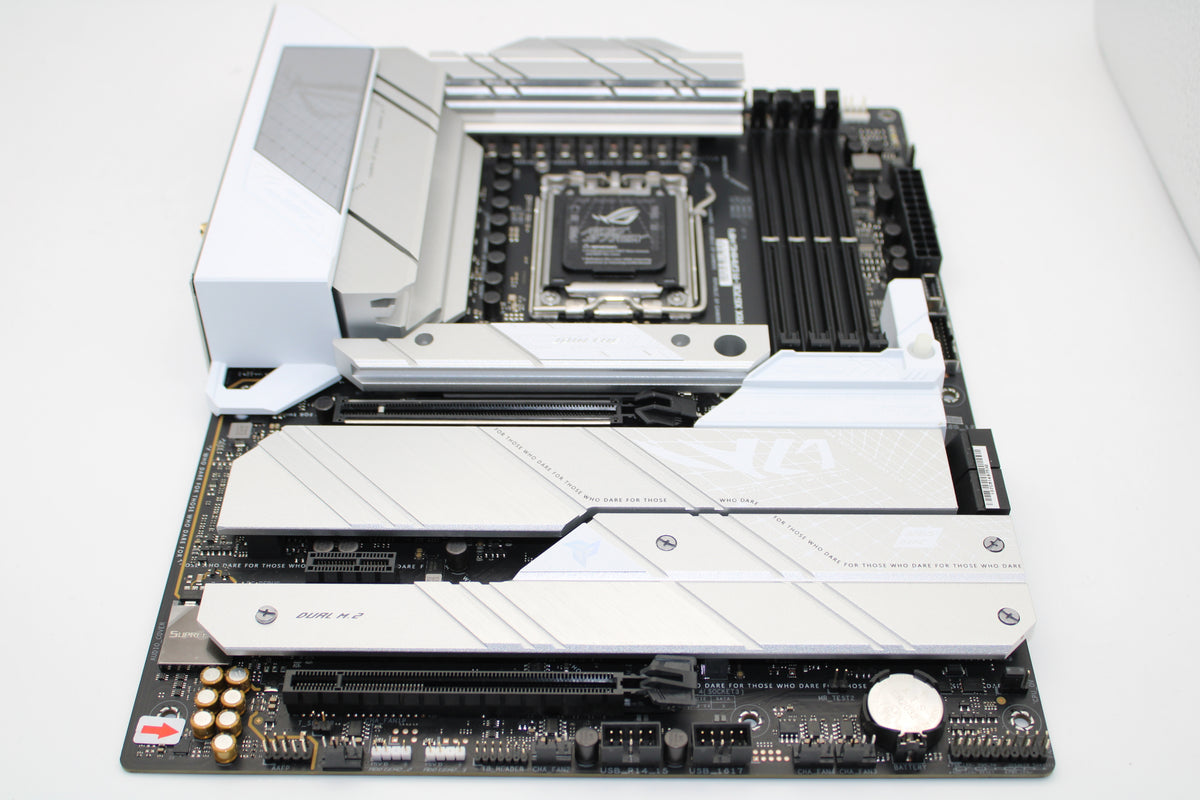 ASUS Mainboard Motherboard ROG Strix X670E A WIFI Ryzen DDR5 SIEHE TEXT/FOTO - 4711081897323