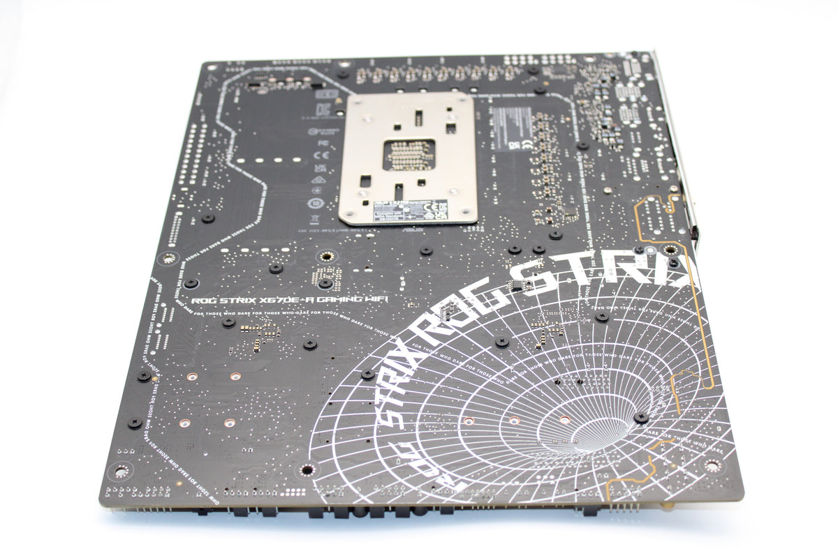 ASUS Mainboard Motherboard ROG Strix X670E A WIFI Ryzen DDR5 SIEHE TEXT/FOTO - 4711081897323