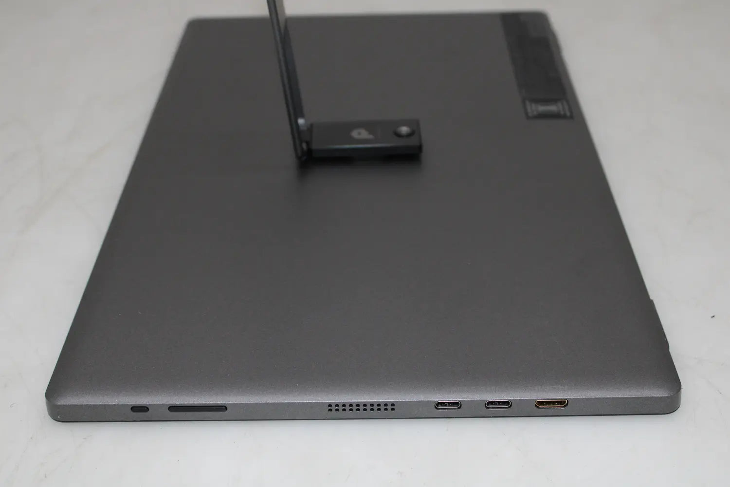 D-Ware Msi Monitor Bildschirm Pro Mp161 De E2 Usb C Lautsprecher Mobil Tragbar 15 Zoll - 4711377131711