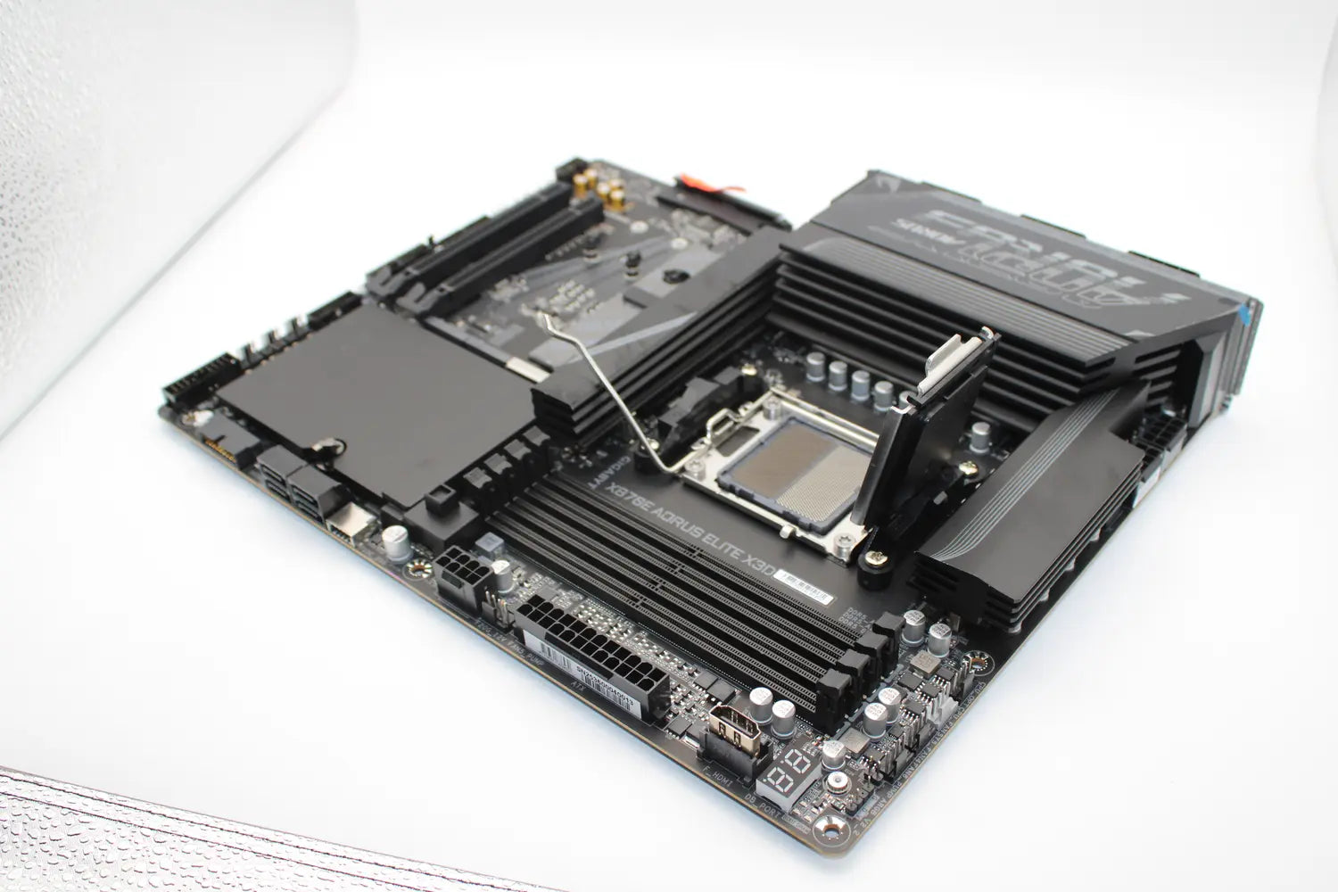 B-Ware Gigabyte Mainboard Motherboard X870 E Aorus Elite X3 D Wifi7 Atx Siehe Text/Foto - 4719331876470