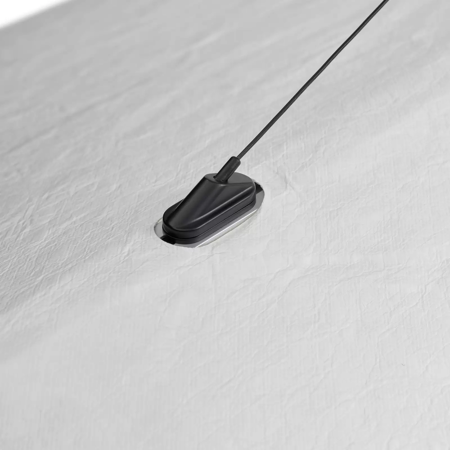 Suspension LED New Works Tense, 70 cm de long, lampe suspendue, plafonnier, éclairage, projecteur