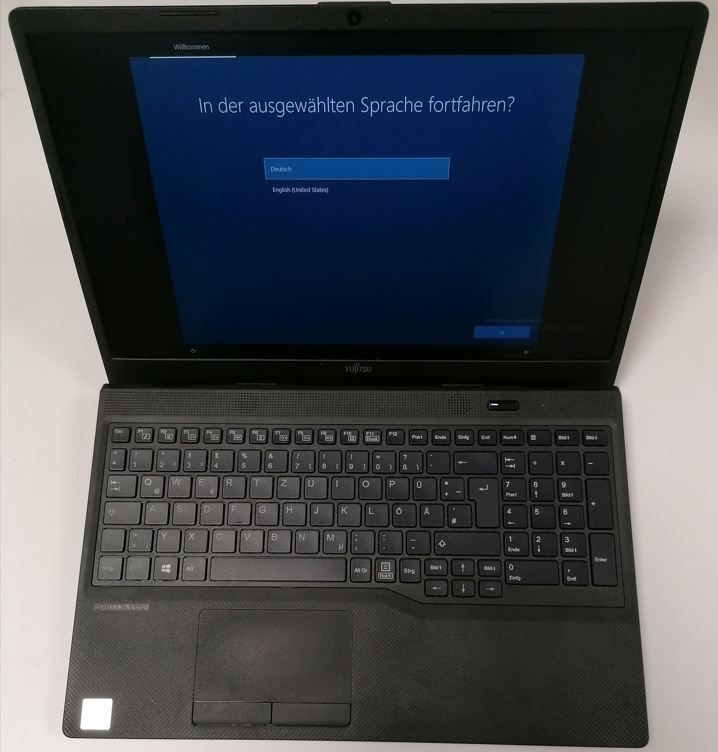 Fujitsu Notebook 15.6 Zoll Full Hd Intel Core I3 8 Gb Ram 512 Gb Ssd Intel Uhd B-Ware