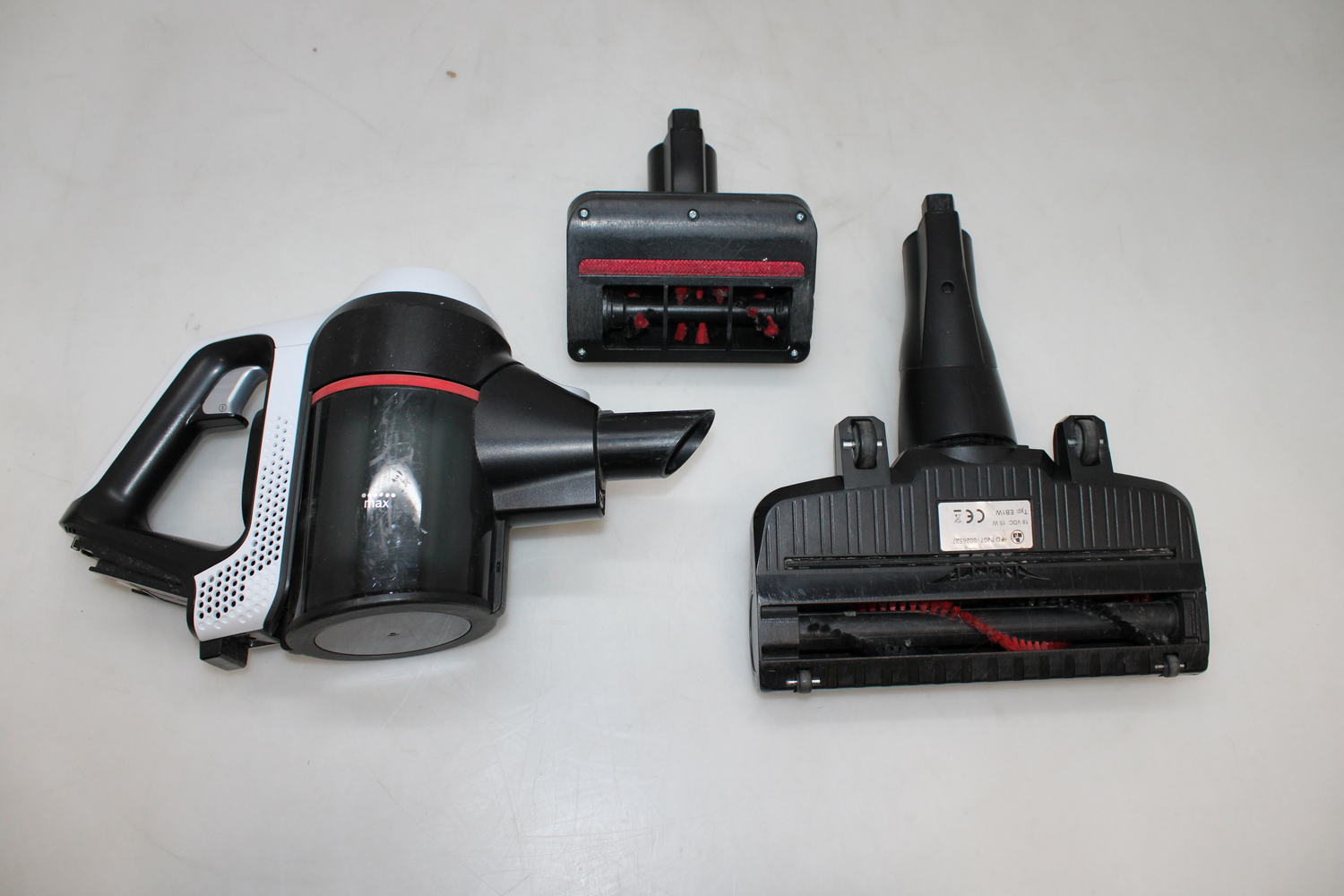 C-Ware Bosch Unlimited Akku Handstaubsauger Inkl. Mini Turbobürste Siehe Text/Foto - 4242005257898