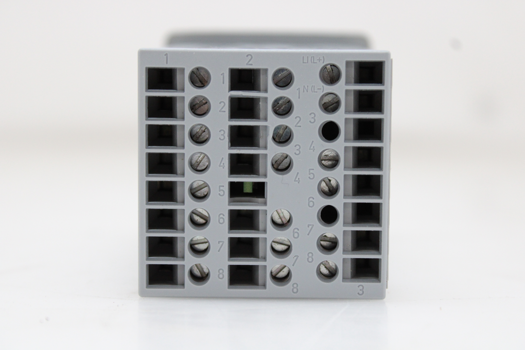 Jumo dTRON 316 PID Temperaturregler Messtechnik Regelungstechnik Wärmeregler