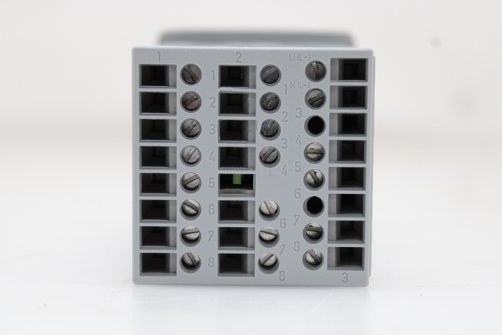 Jumo dTRON 316 PID Temperaturregler Messtechnik Regelungstechnik Wärmeregler