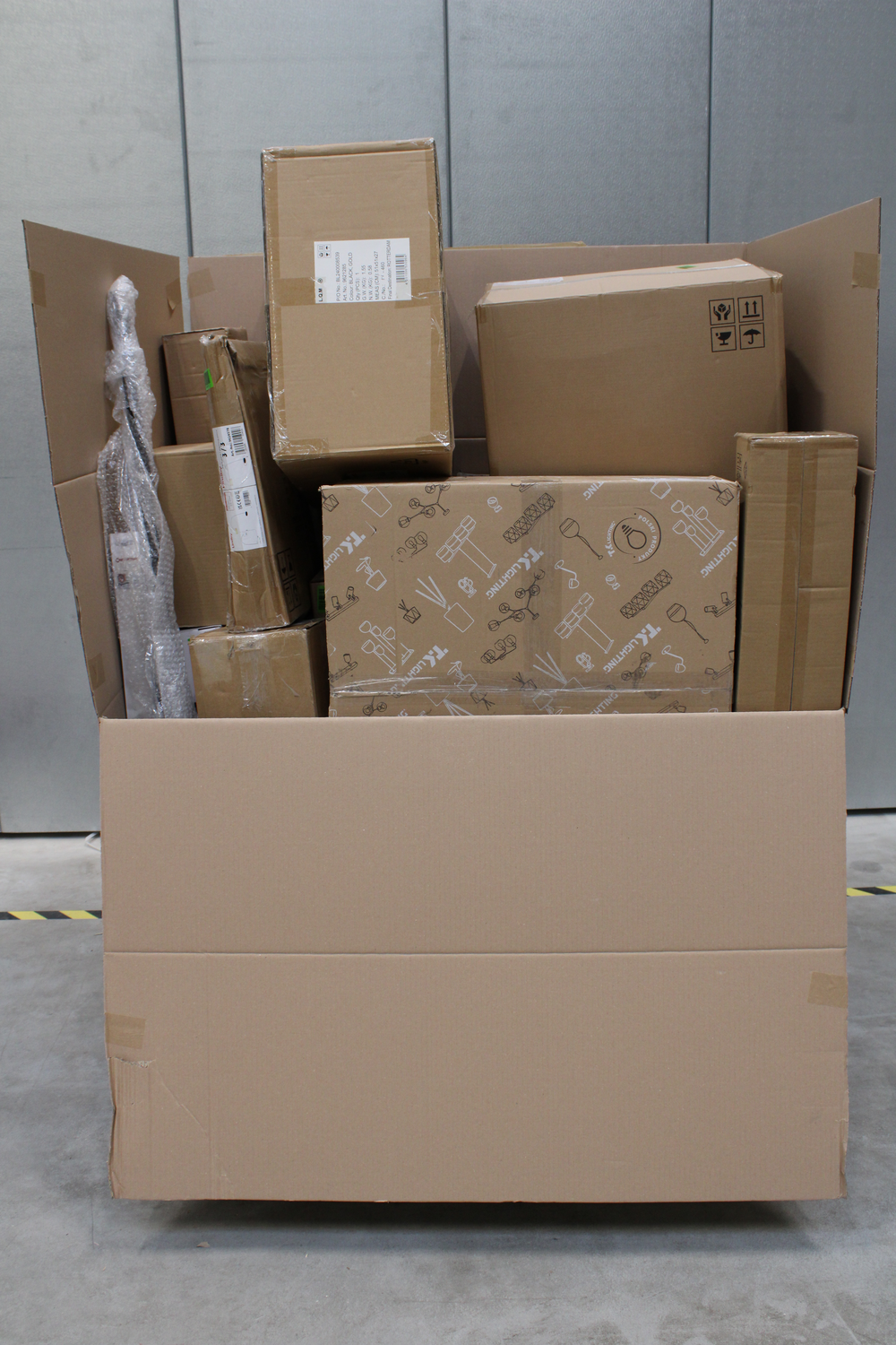 gemischte Sonderposten Aktionsware Retouren Lampe Leuchte Lindby Prios 84x